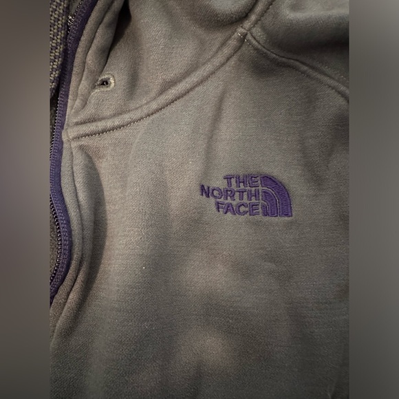 The North Face Green and Purple Sweater Zip Up - Picture 6 of 7
